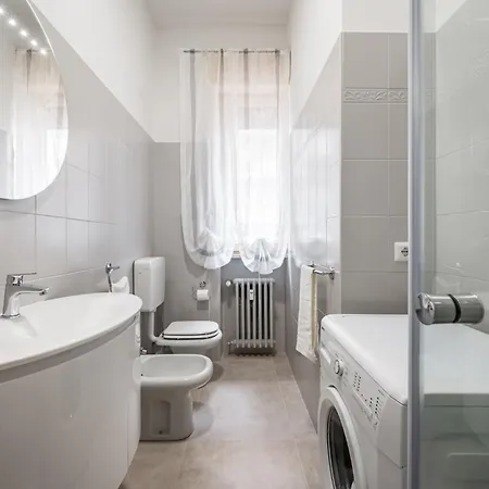 Apartment Casa Amelia - Elegant Parcheggio Gratuito Parma
